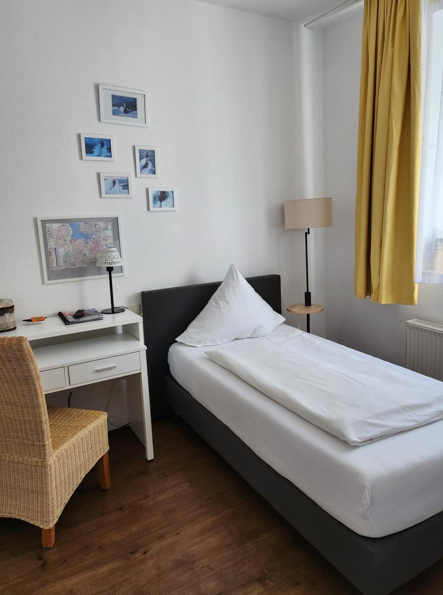 Hotel Willert วิสมาร์ ภายนอก รูปภาพ