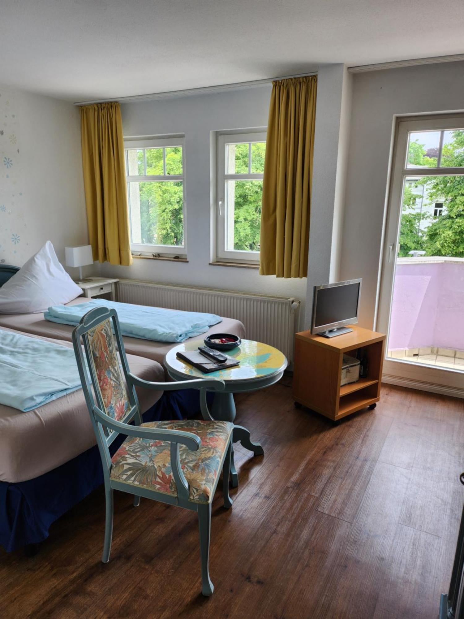 Hotel Willert วิสมาร์ ภายนอก รูปภาพ